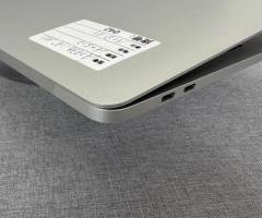 MacBook